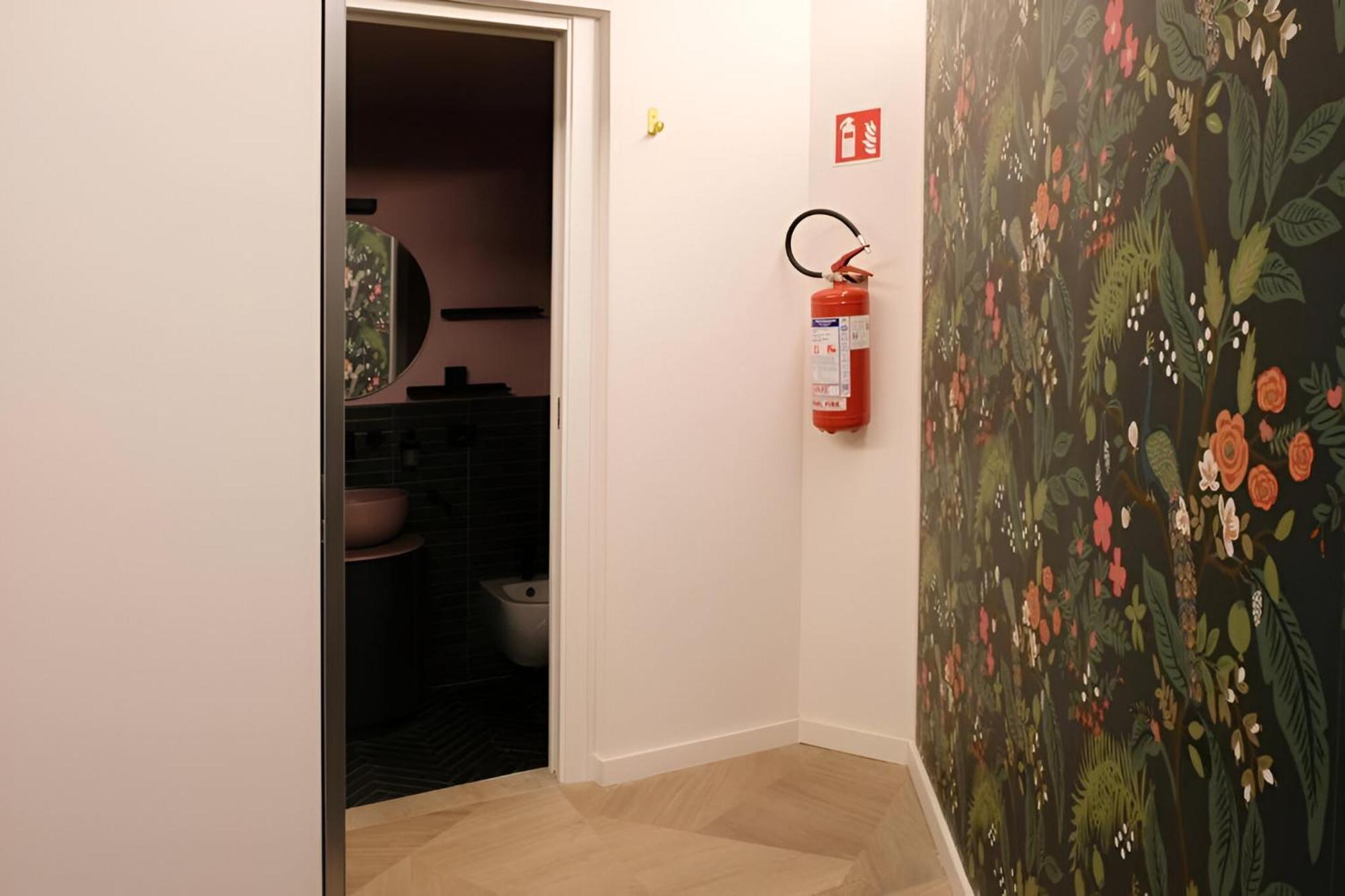 Margot Color Apartment - Trastevere - Loft Di Lusso Roma Exterior foto